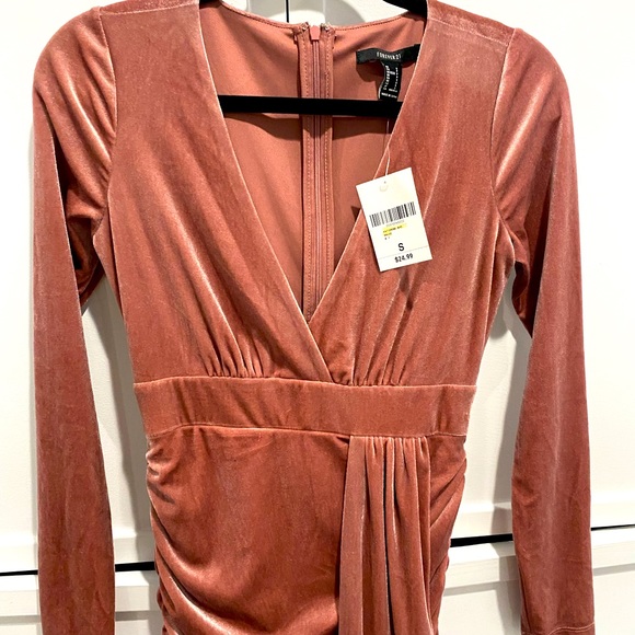 Mauve rose Dress - Picture 2 of 3